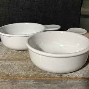 2 Corning Grab It Bowl